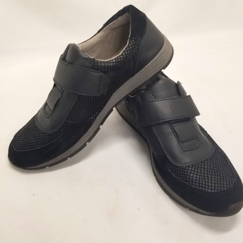 Foot Flex Womans Shoes Size 8 Black Mesh Suede Strap V Hook Closure Slip On